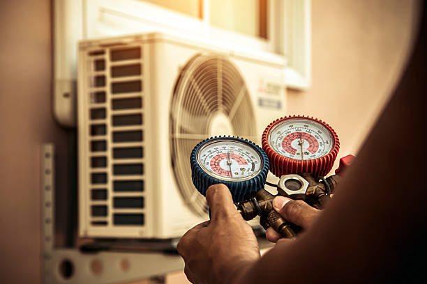 Professional Hvac technician working in Beallsville, PA